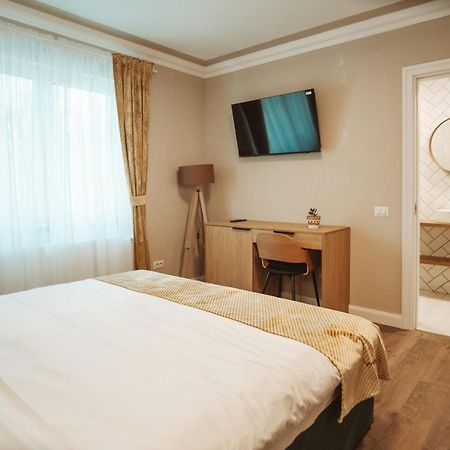B59 Boutique Hotel Câmpulung Moldovenesc Eksteriør bilde