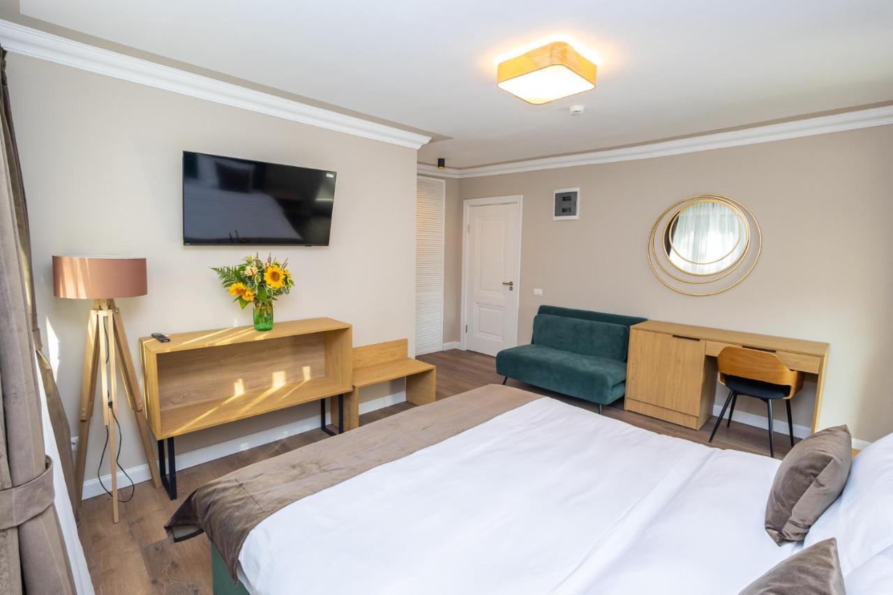 B59 Boutique Hotel Câmpulung Moldovenesc Eksteriør bilde
