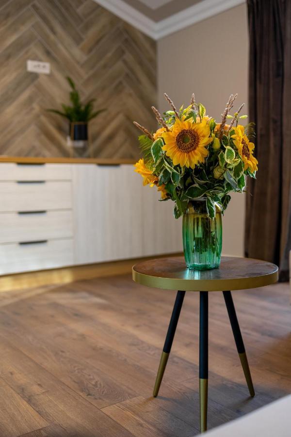 B59 Boutique Hotel Câmpulung Moldovenesc Eksteriør bilde